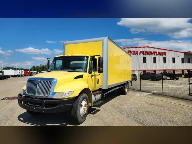 2013 International DURASTAR 4300