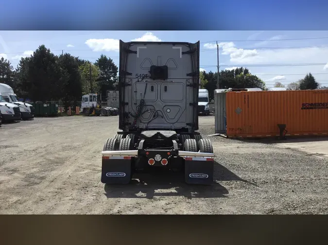 2023 Freightliner Cascadia 126