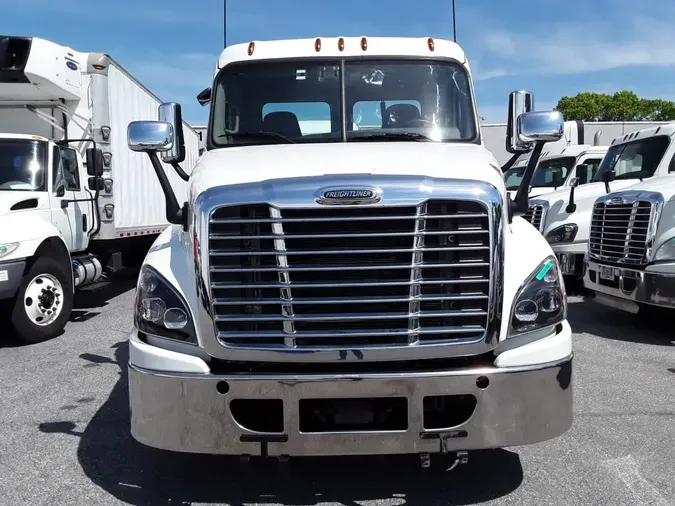 2020 FREIGHTLINER CASCADIA 125