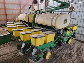 1996 John Deere 1760
