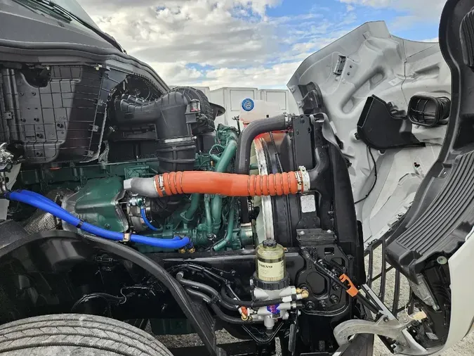 2026 VOLVO VNL64T860efbc77b83965411195502c4ca54ab0d9