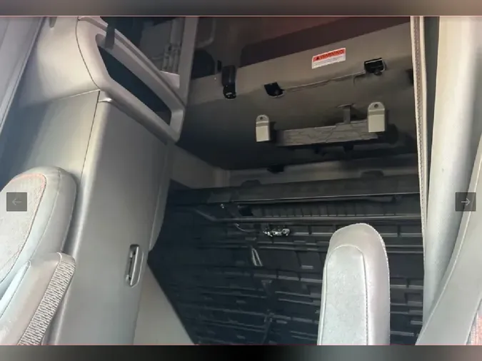 2022 VOLVO VNL64T760