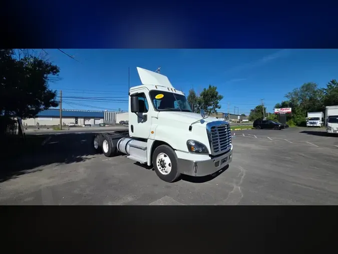 2020 FREIGHTLINER/MERCEDES CASCADIA 125