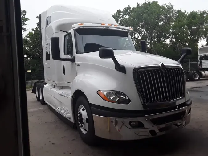 2019 NAVISTAR INTERNATIONAL LT625 SLPR CAB