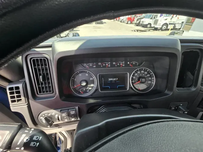 2020 International LT625
