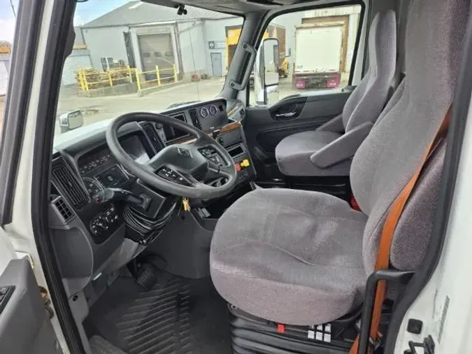 2019 International LT625