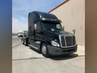 2012 Freightliner CASCADIA 125