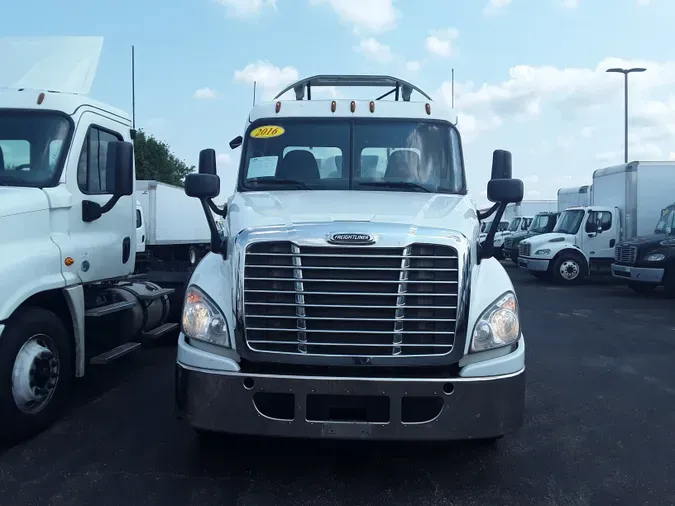 2016 FREIGHTLINER/MERCEDES CASCADIA 125