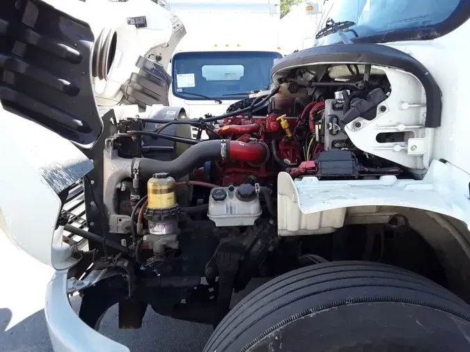 2019 FREIGHTLINER M2 106
