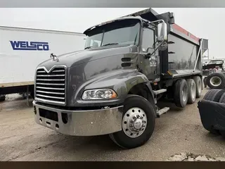 2013 MACK PINNACLE CXU612