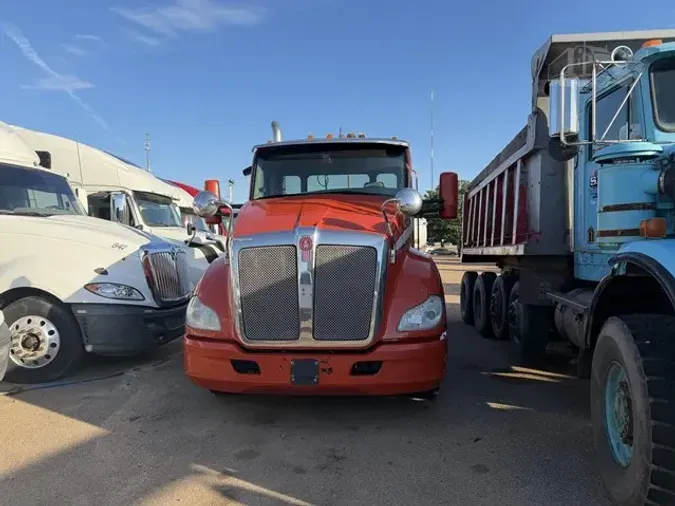 2019 KENWORTH T680efc7d43adcc80d9a3394f1a58441fc9e