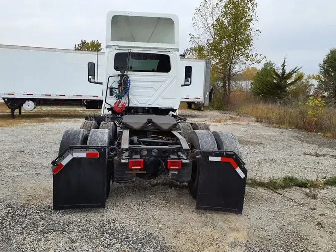 2019 NAVISTAR INTERNATIONAL LT625 DAYCAB T/Aefc9392a1879c39674479e1a373f9196