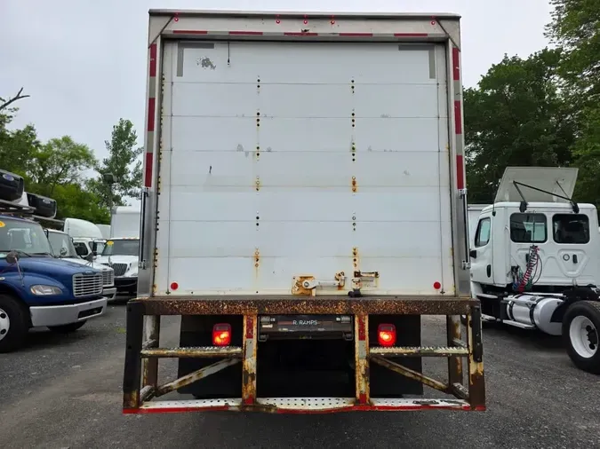 2019 FREIGHTLINER M2 106