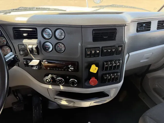 2021 Peterbilt 567