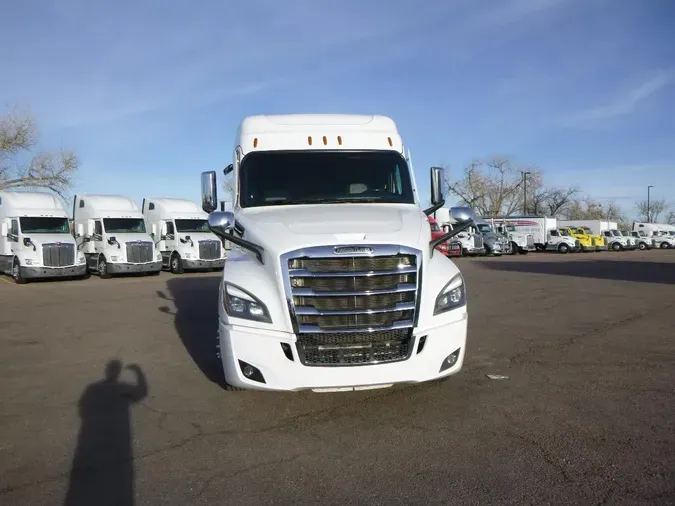 2021 Freightliner Cascadia