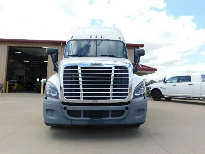 2019 Freightliner Cascadia 125