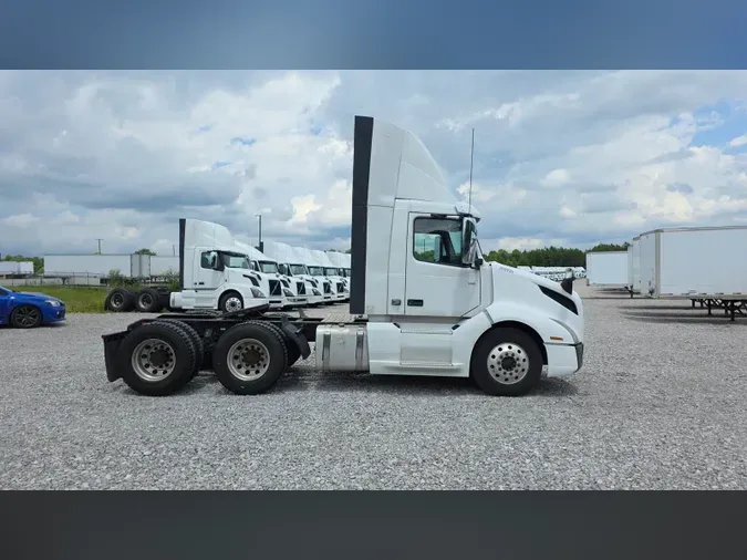 2019 Volvo VNL300