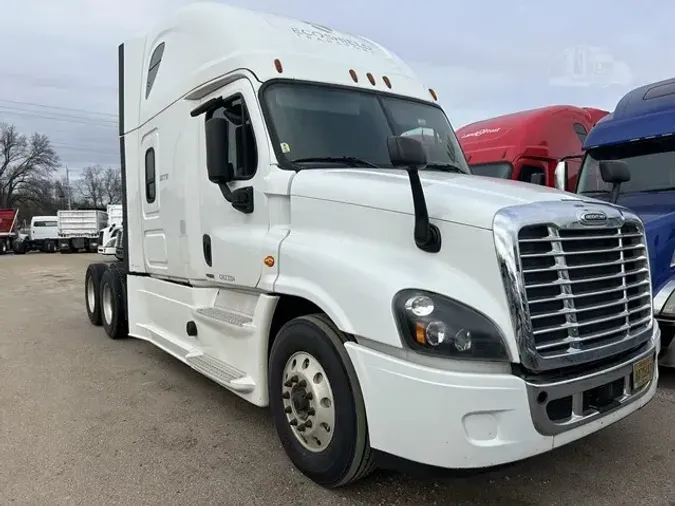2016 FREIGHTLINER CASCADIA 125
