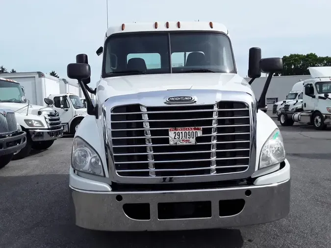 2019 FREIGHTLINER CASCADIA 125