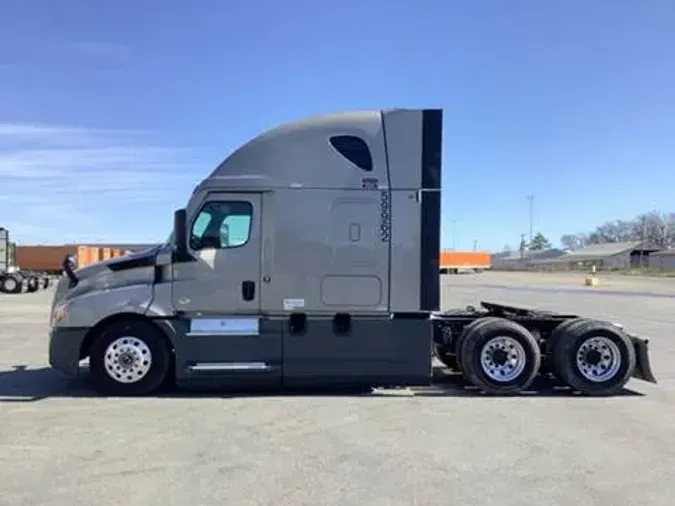 2023 Freightliner Cascadia