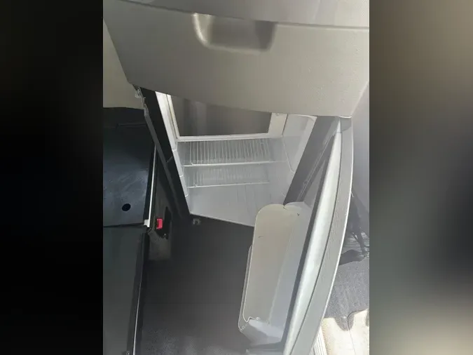 2019 VOLVO VNL64T860