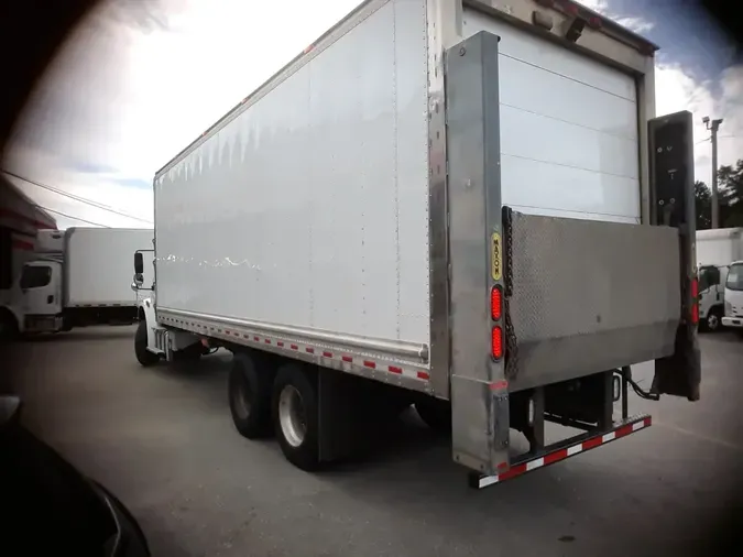 2017 FREIGHTLINER/MERCEDES M2 106