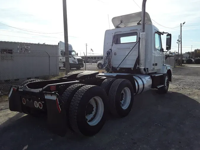 2016 VOLVO VNL64TRACTOR