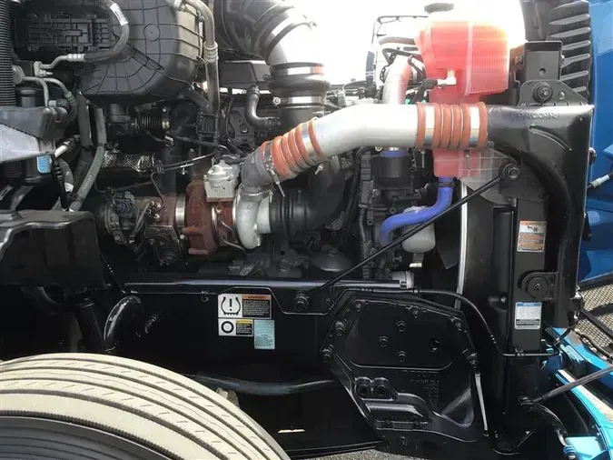 2022 PETERBILT 579