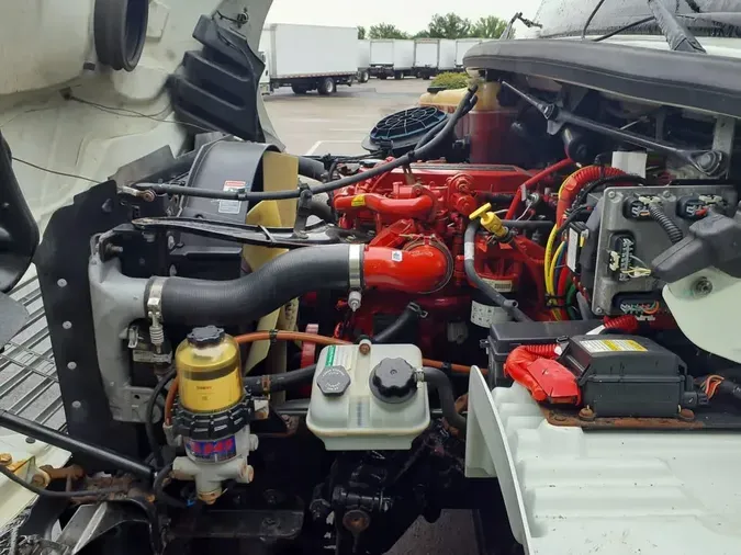 2018 FREIGHTLINER M2 106