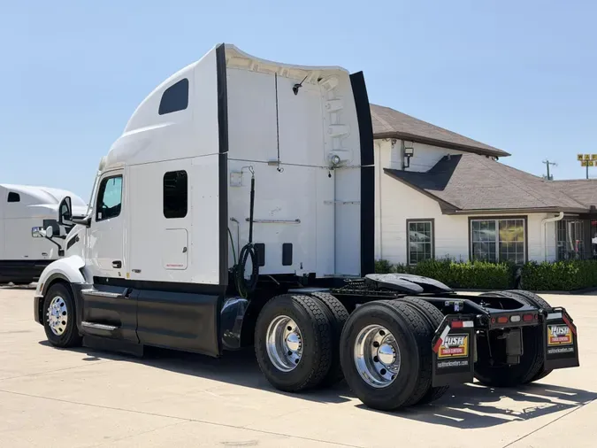 2022 Peterbilt 579efe4562e39d72c5bd75618d9120d000d