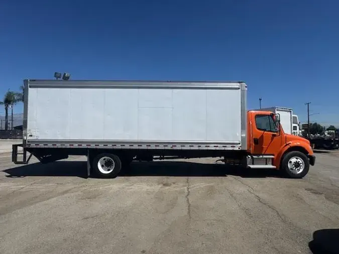 2019 Freightliner Business Class M2 106