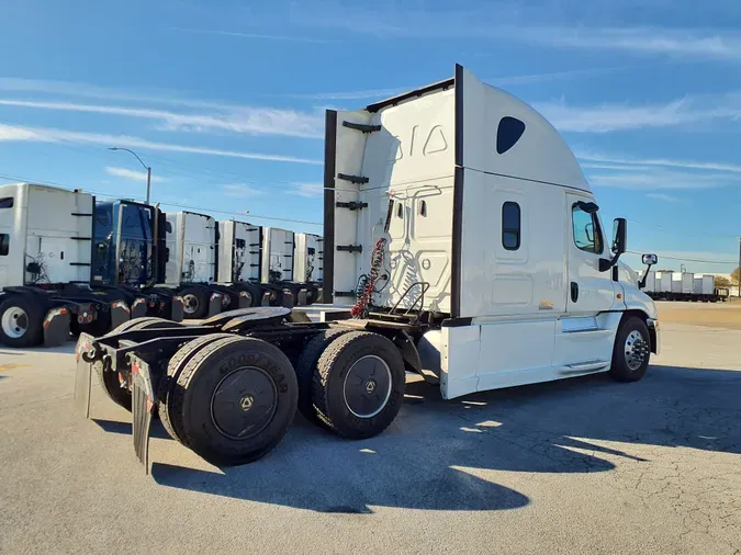 2019 FREIGHTLINER/MERCEDES CASCADIA 125