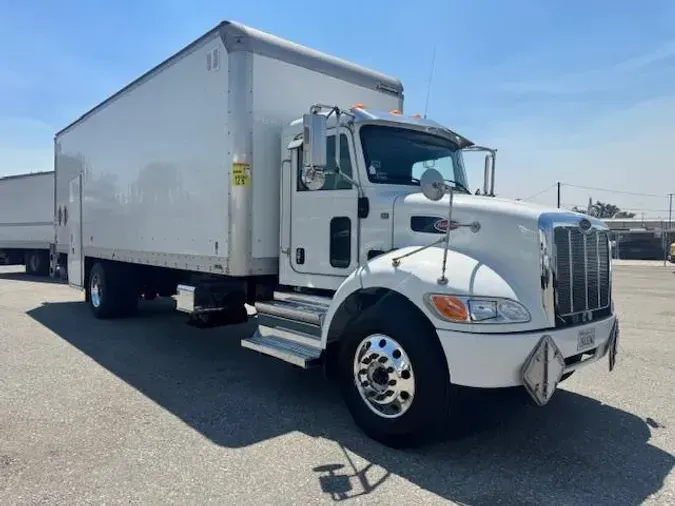 2020 Peterbilt 337