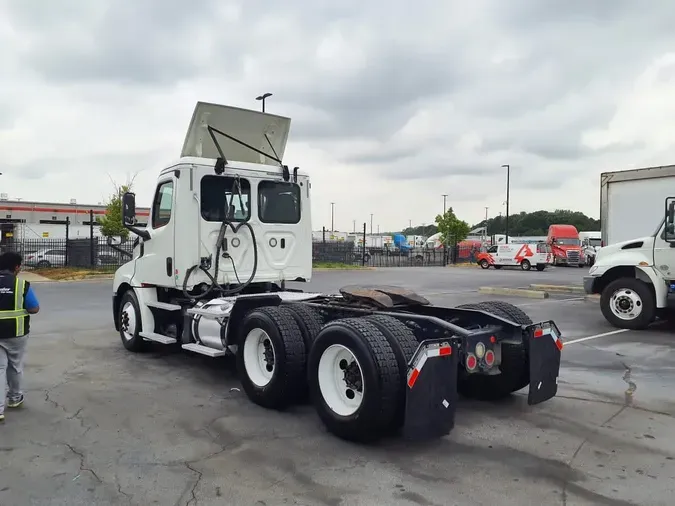 2018 FREIGHTLINER NEW CASCADIA PX12664eff1f9e9309a82ac830b489dcd0dfb13