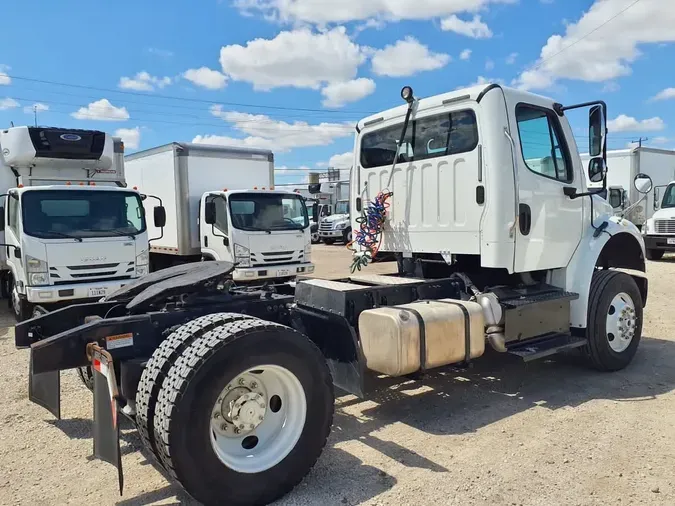 2017 FREIGHTLINER M2 106