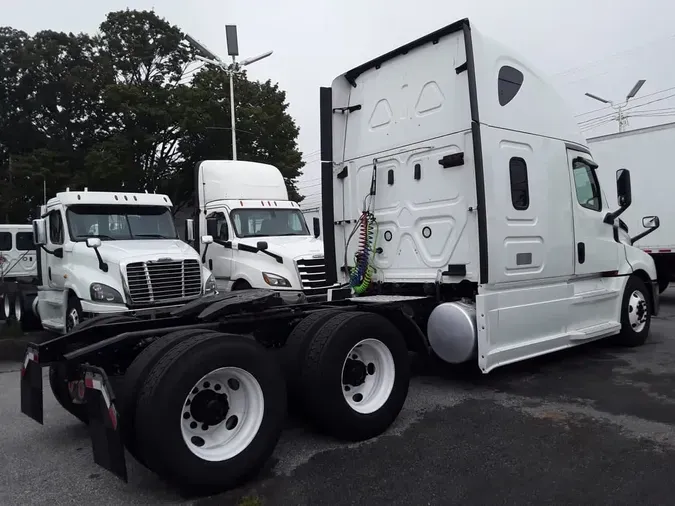 2019 FREIGHTLINER NEW CASCADIA PX12664