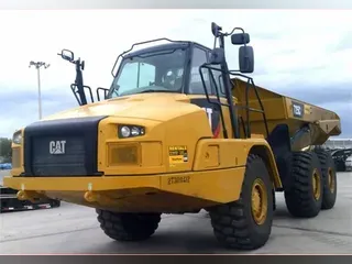 2018 CATERPILLAR 725C2
