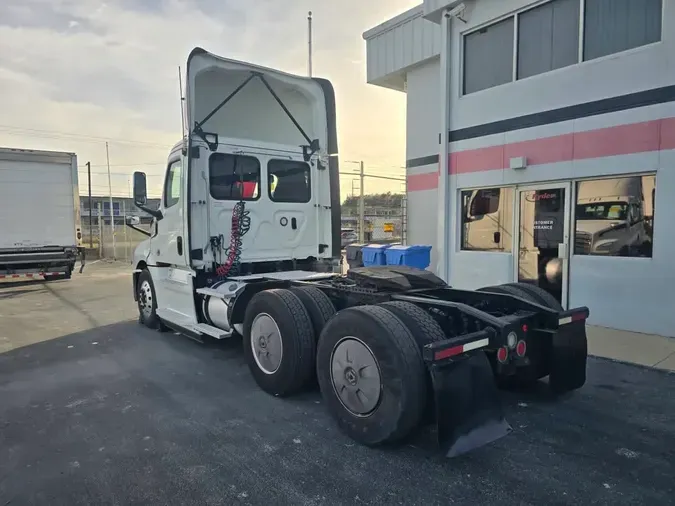 2019 FREIGHTLINER/MERCEDES NEW CASCADIA PX12664