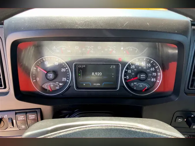2019 INT LT625 6x4