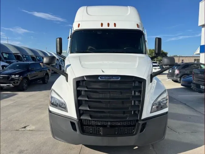 2022 Freightliner PT126SLP