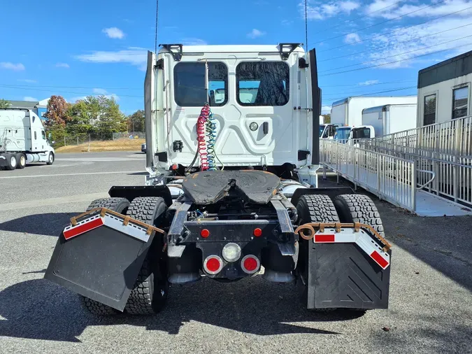 2018 FREIGHTLINER/MERCEDES CASCADIA 125