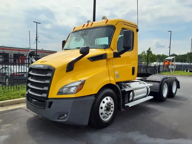 2020 FREIGHTLINER/MERCEDES NEW CASCADIA 116