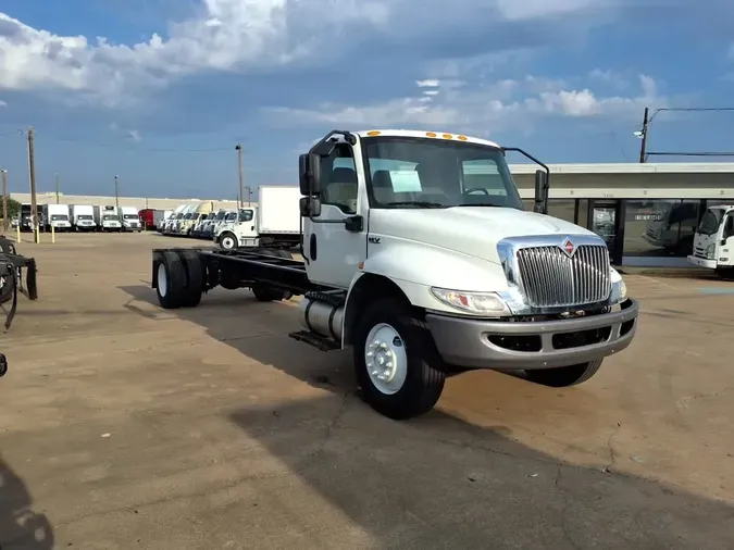 2020 NAVISTAR INTERNATIONAL MV607 (4X2)