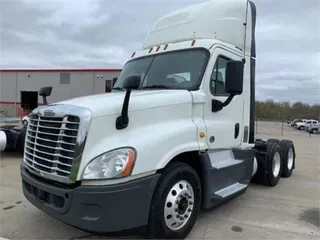 2016 Freightliner CASCADIA 125
