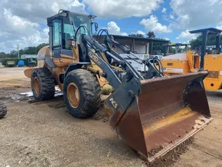 2003 Case 621D