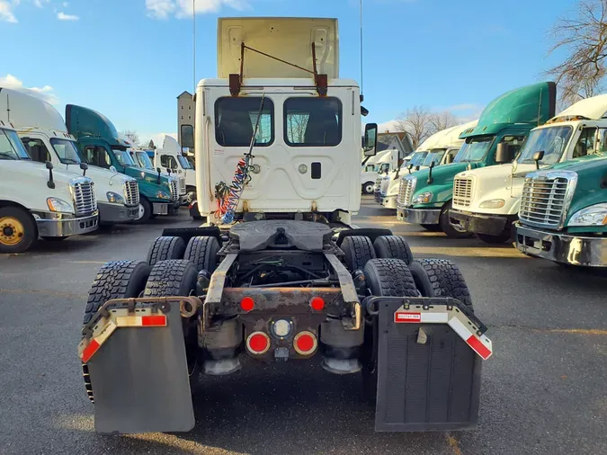 2016 FREIGHTLINER/MERCEDES CASCADIA 125