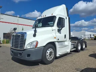 2015 FREIGHTLINER/MERCEDES CASCADIA 125