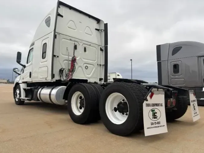 2020 Freightliner New Cascadia 126f0110d6a514f8858584c097f2fc339fb
