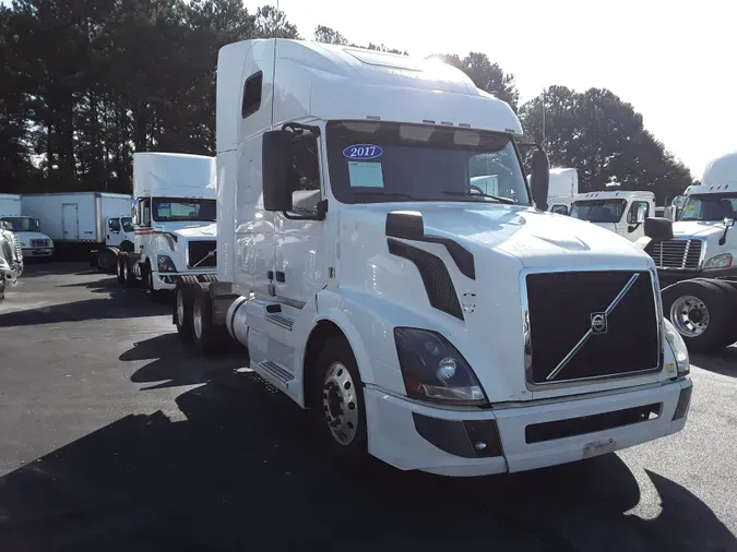 2017 VOLVO VNL64T 670