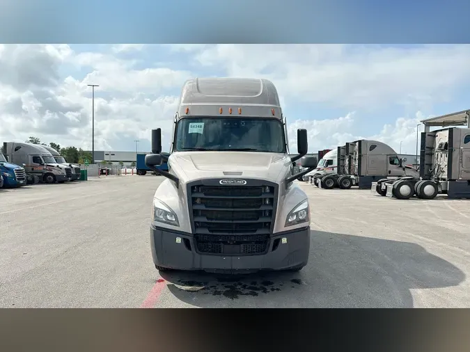 2023 Freightliner Cascadia